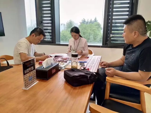 熱烈祝賀泰州姜堰李總、王總簽約創(chuàng)綠家！