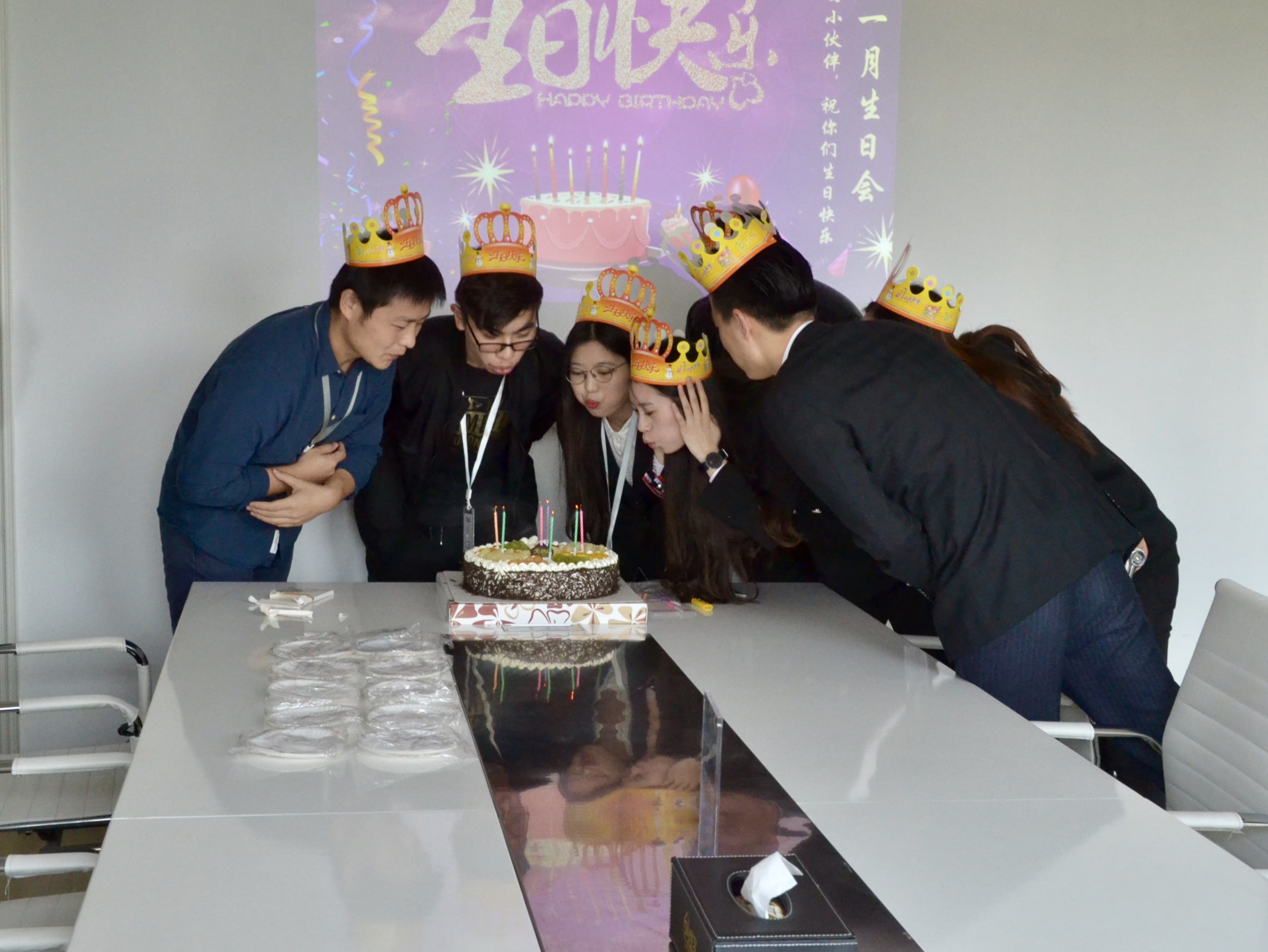 【11月生日會】壽星們希望各位小伙伴照顧好自己的身體哦！