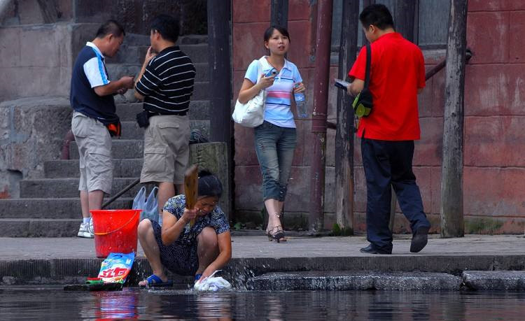 使用洗衣粉會導(dǎo)致環(huán)境污染嗎？