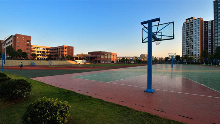 光觸媒除甲醛保護(hù)新裝修教室空氣，更保護(hù)孩子們