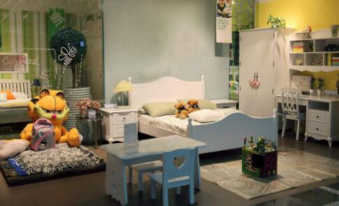 甲醛中毒事件再發(fā)，拿什么保護(hù)我們的“花朵”？