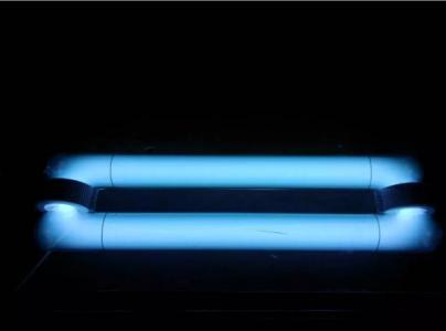 專業(yè)和非專業(yè)有啥區(qū)別？“三無”除甲醛公司致一家三口灼傷眼睛