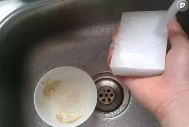 廚房去污神器“魔術擦” 竟然甲醛超標！ 你家有嗎？