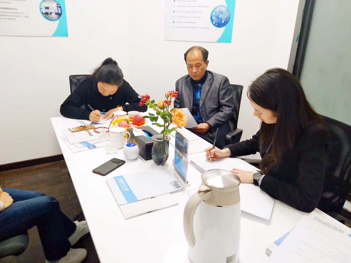 熱烈祝賀李總簽約創(chuàng)綠家撫州市區(qū)級代理！