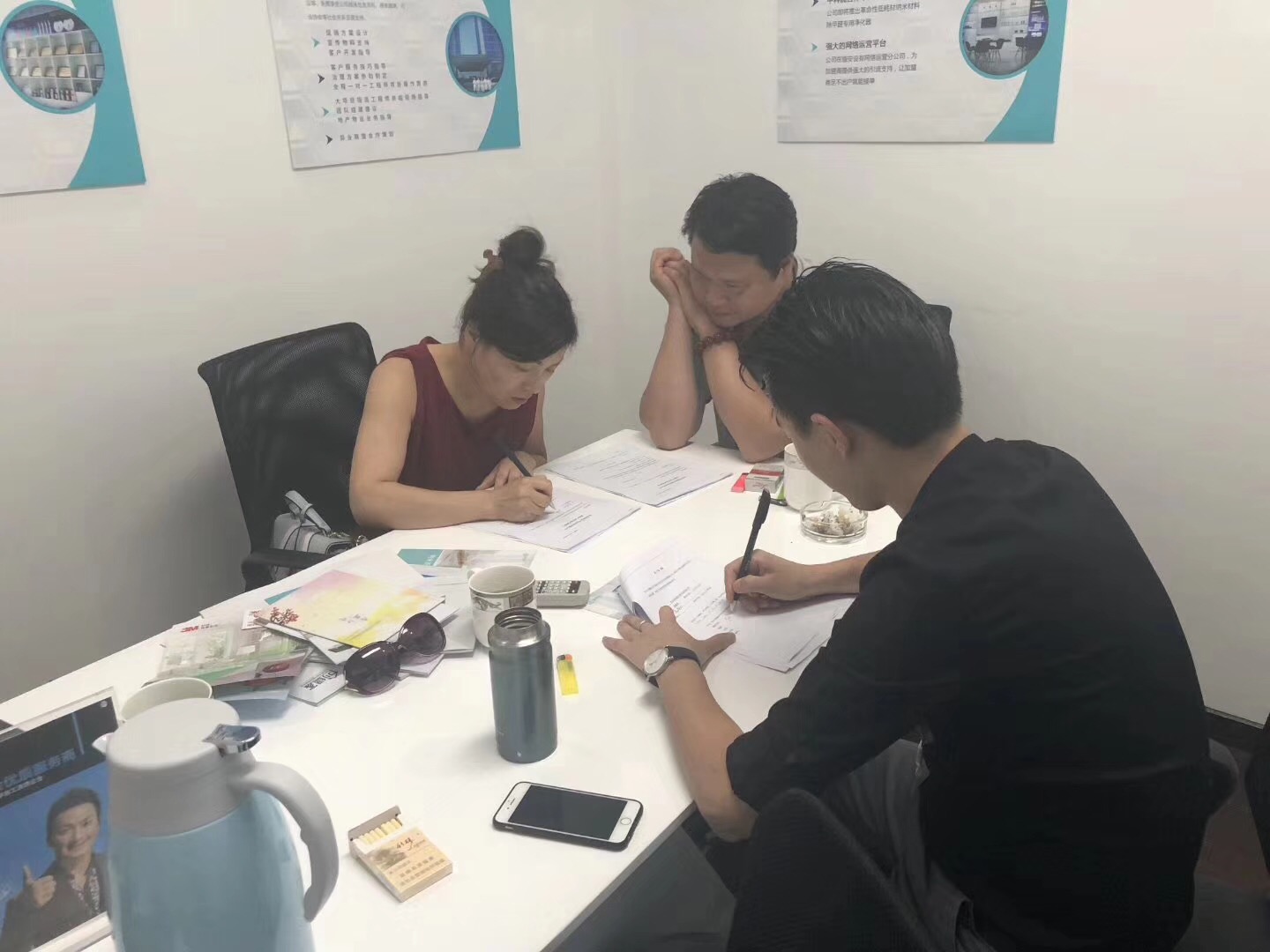 熱烈祝賀趙總團(tuán)隊(duì)簽約創(chuàng)綠家上海市區(qū)級(jí)代理！