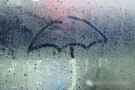 房間潮濕怎么辦！不僅會(huì)發(fā)霉還會(huì)導(dǎo)致甲醛超標(biāo)