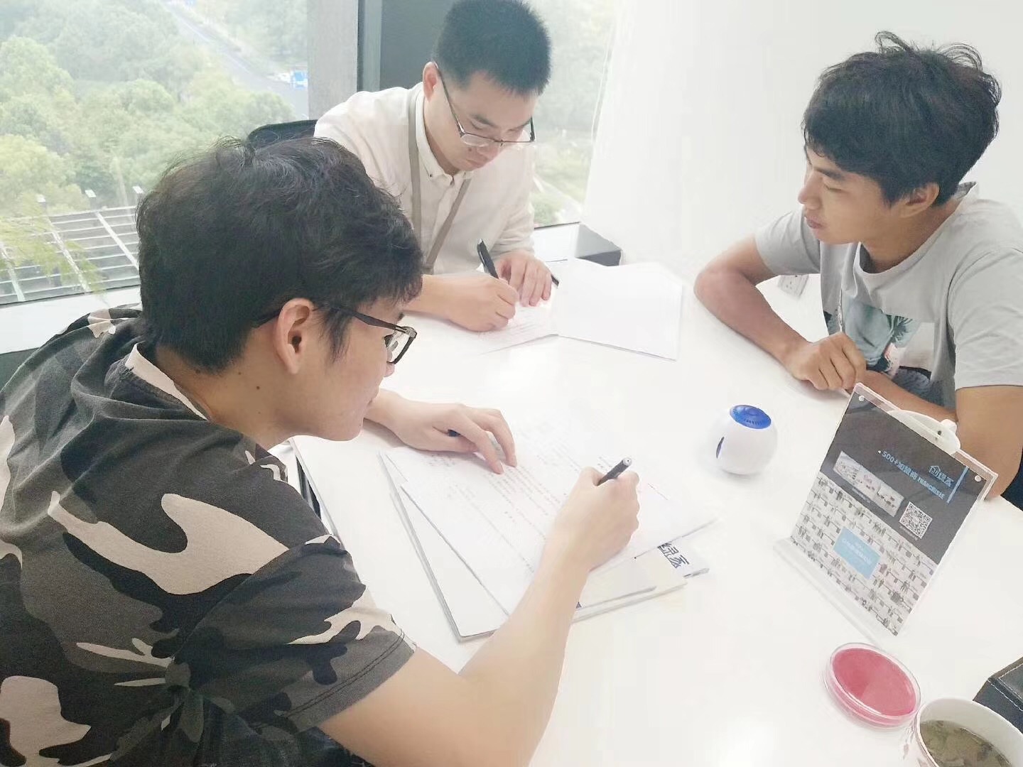 熱烈祝賀葉總團(tuán)隊(duì)簽約創(chuàng)綠家浙江省縣級(jí)市代理！