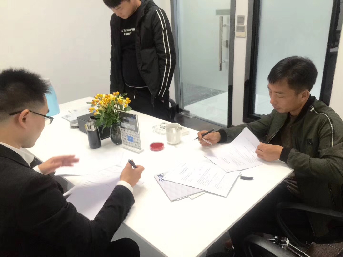 熱烈祝賀胡總簽約創(chuàng)綠家新余市區(qū)級代理！