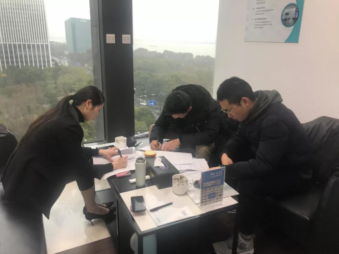 熱烈祝賀曾總、代總簽約創(chuàng)綠家四川省德陽(yáng)市區(qū)級(jí)代理！