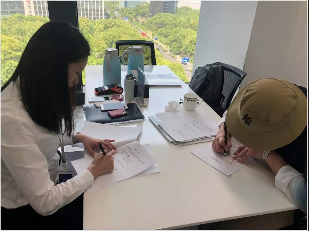 熱烈祝賀代總簽約創(chuàng)綠家保定市區(qū)級代理！