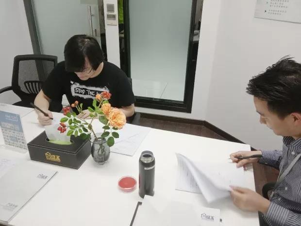 熱烈祝賀羅總簽約創(chuàng)綠家江蘇省南京市區(qū)級(jí)代理！