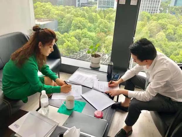 熱烈祝賀魏總簽約創(chuàng)綠家北京市區(qū)級(jí)代理！