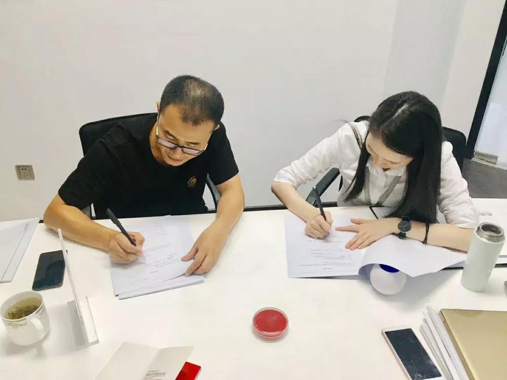 熱烈祝賀袁總簽約創(chuàng)綠家四川省涼山彝族自治州區(qū)級(jí)代理！