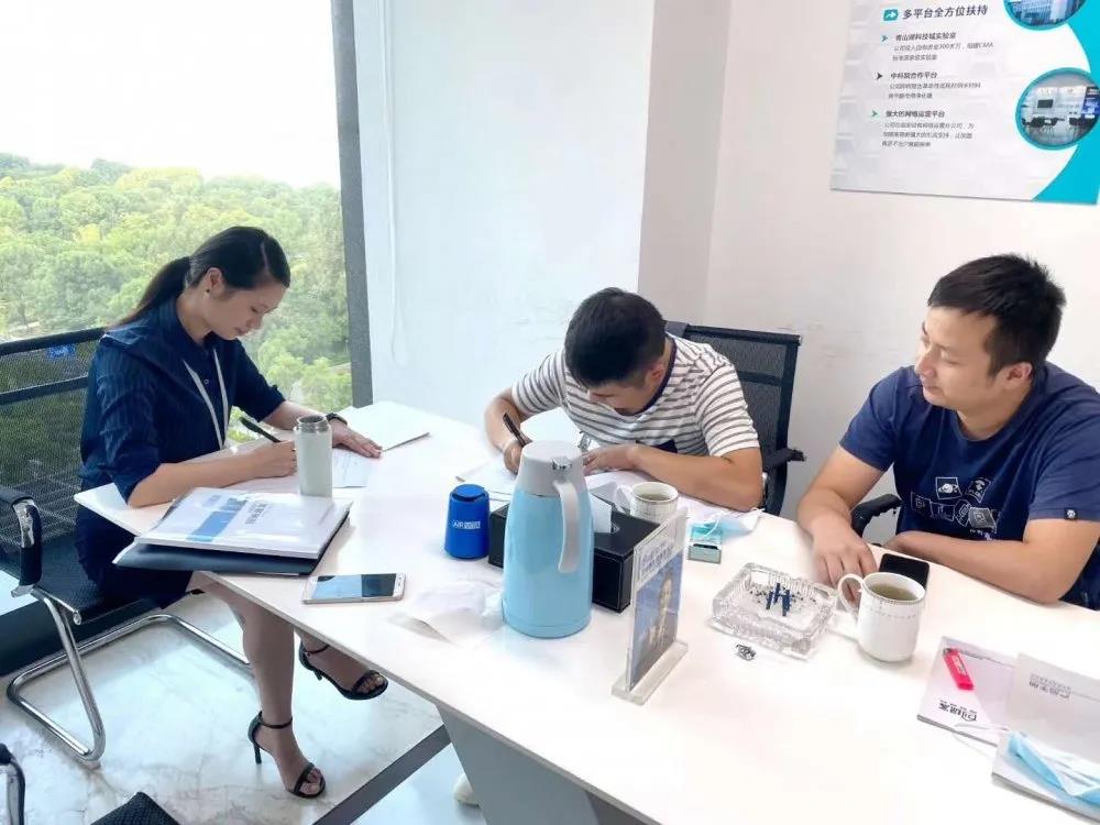 熱烈祝賀王總李總簽約創(chuàng)綠家四川省達(dá)州市區(qū)級代理！