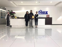 熱烈祝賀斯總夫婦簽約創(chuàng)綠家上海市區(qū)級代理！