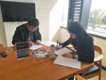 熱烈祝賀張總簽約創(chuàng)綠家江西省市級(jí)代理！